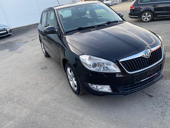 Skoda Fabia 2 of 16