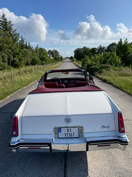 Cadillac Eldorado 4 of 5
