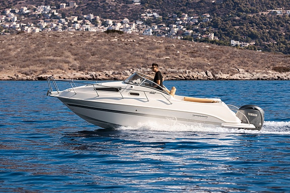 Drago 660S med Yamaha F100! Stor og prisgunstig familiebåt med eget toalettrom! 8 of 19