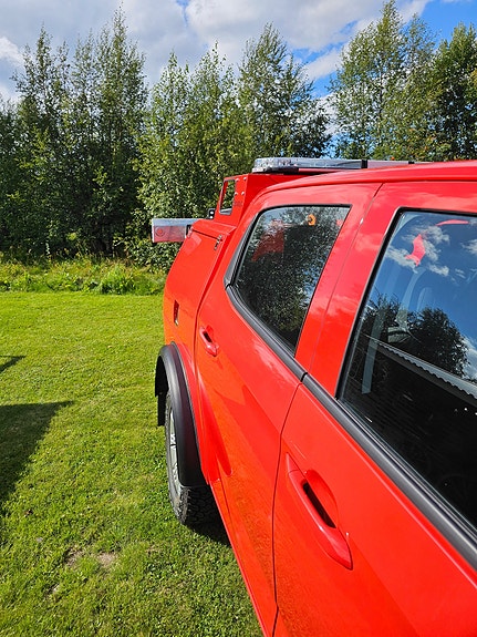 Isuzu D-Max ISOLI LDR 10 GARASJEBERGER. Gul/rød. Lang eller kort! Pris inkl import avg 7 of 21