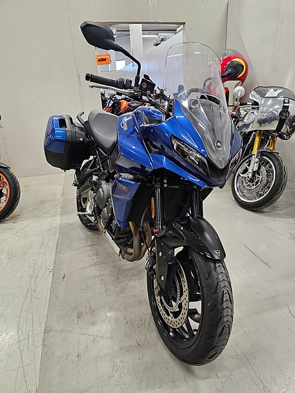 Triumph Tiger 660 Sport 2 of 9