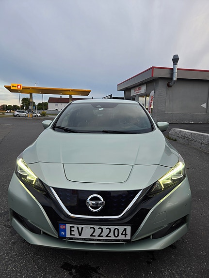 Nissan Leaf 2 of 5