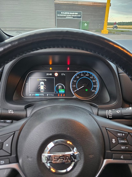 Nissan Leaf 10 of 30
