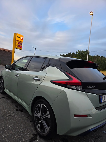Nissan Leaf 5 of 5