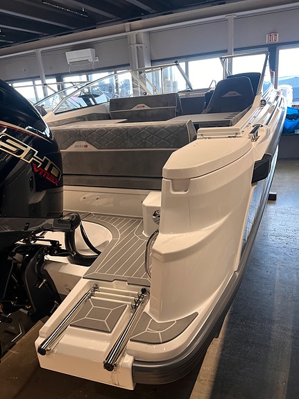 Overligger 2025 modell--Ibiza 640 Touring-Yamaha 150 V-Max 13 of 16