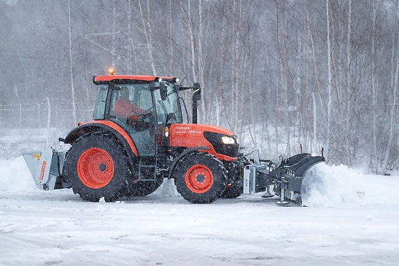 Kubota M4-073 11 of 16