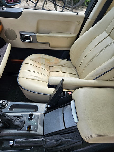 Land Rover Range Rover 9 of 12