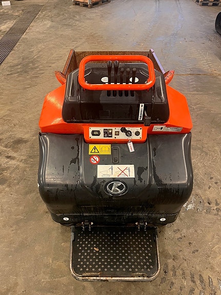 Kubota KC110 HR-4 3 of 5