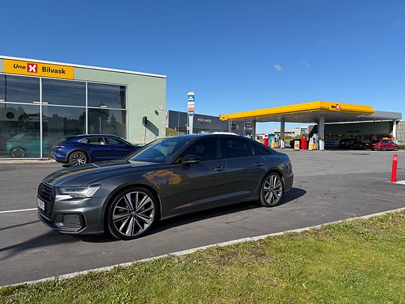 Audi A6 4 of 24