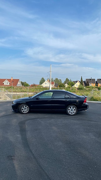 Volvo S60 3 of 5