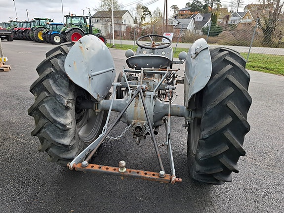 Massey Ferguson Gråtass . Ferguson TE-A-20 4 of 27