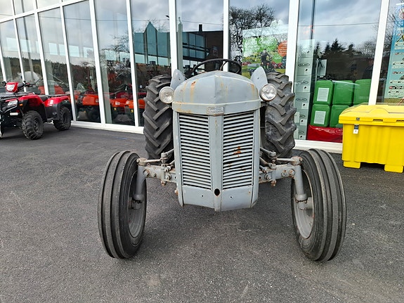 Massey Ferguson Gråtass . Ferguson TE-A-20 6 of 27