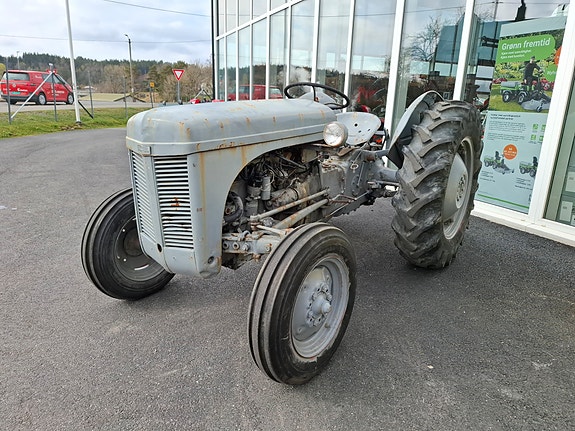 Massey Ferguson Gråtass . Ferguson TE-A-20 7 of 27