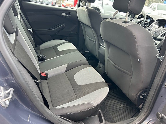 Ford Focus 10 of 19