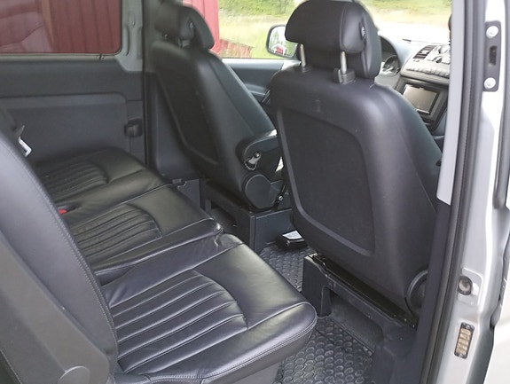Mercedes-Benz Vito 115 3 of 8
