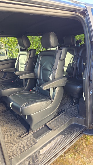 Mercedes-Benz V250 8 of 17