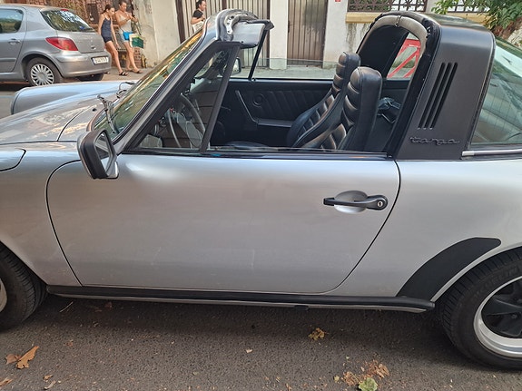 Porsche 911 22 of 25