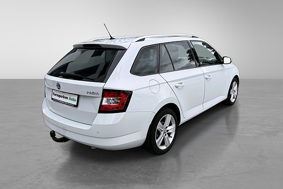 Skoda Fabia 8 of 30