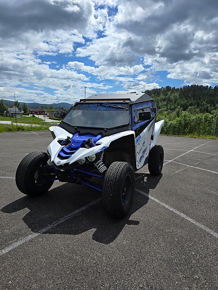 Yamaha Yxz 1000r 2 of 28