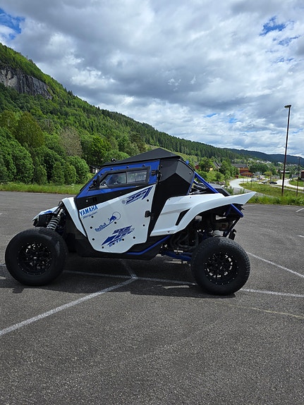 Yamaha Yxz 1000r 8 of 28