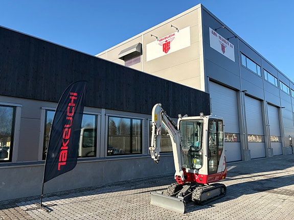 Takeuchi TB320, Ny modell med utvidet garanti 4år/4000t