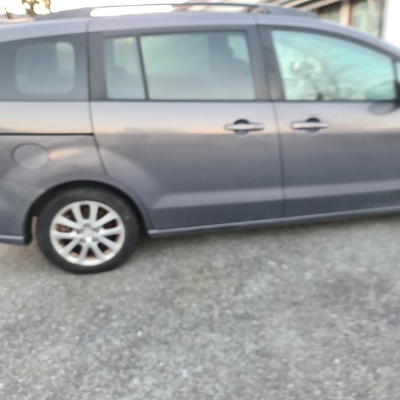 Mazda 5 4 of 5