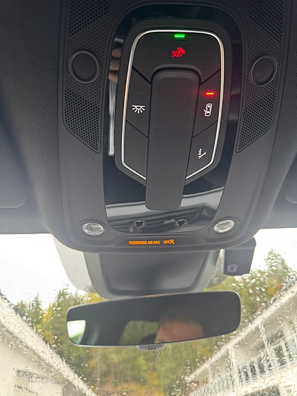 Audi e-tron 16 of 28
