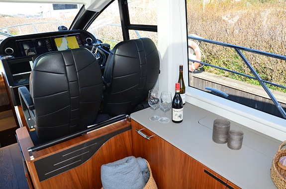 2020 Sunseeker Predator 60 EVO | D13 | A/C | Eber | 3 cabiner | Flexiteak 28 of 30