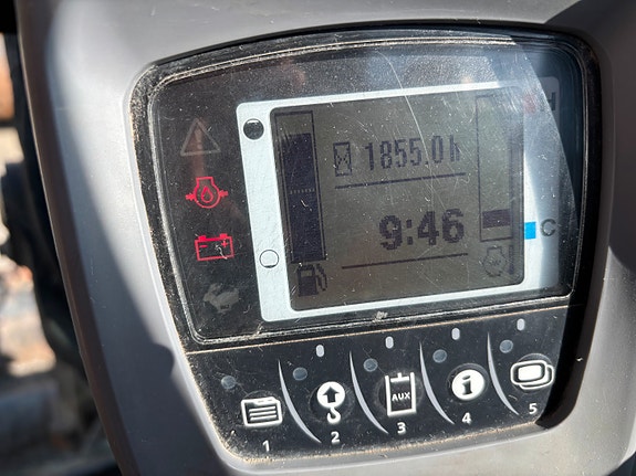 Kubota KX057-4 10 of 11