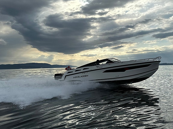 Askeladden C91 Cruiser en stor weekend- og turbåt 4 of 5
