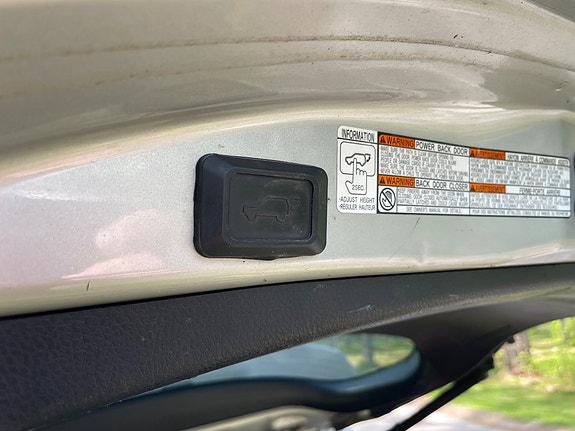 Toyota RAV4 17 of 18