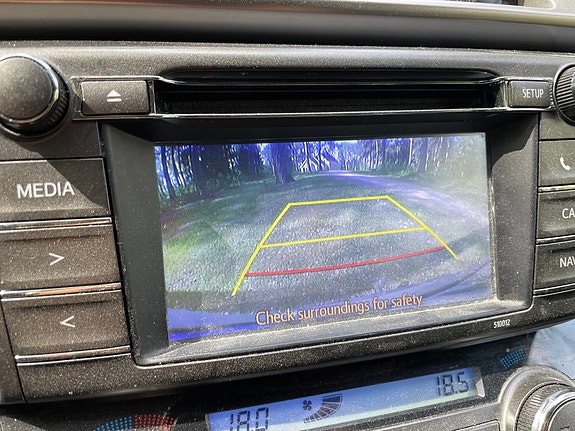 Toyota RAV4 12 of 18