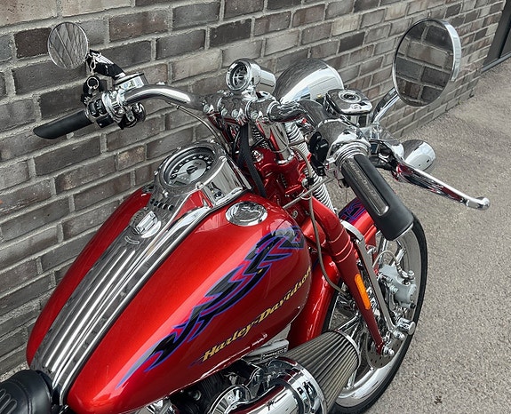 Harley-Davidson Screamin Eagle Softail Springer CVO 4 of 13