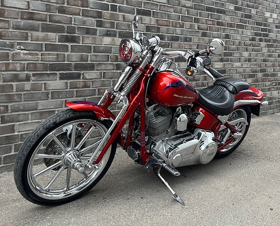 Harley-Davidson Screamin Eagle Softail Springer CVO 8 of 13