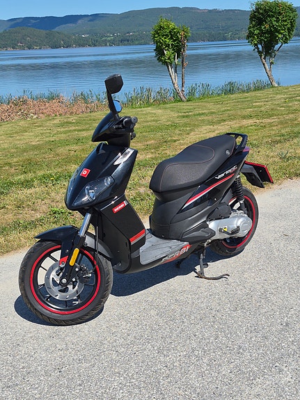 Derbi Variant Sport 3 of 7