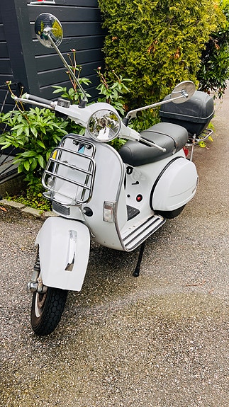 Vespa PX 125 4 of 5