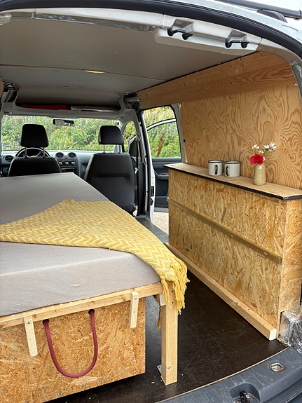 Volkswagen Caddy Maxi 3 of 15