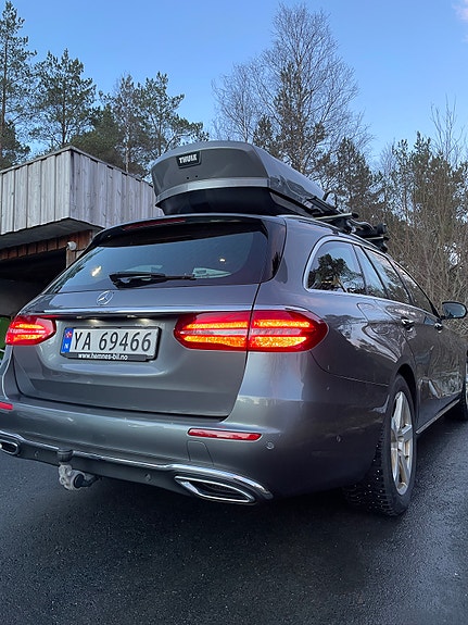 Mercedes-Benz E220 5 of 18