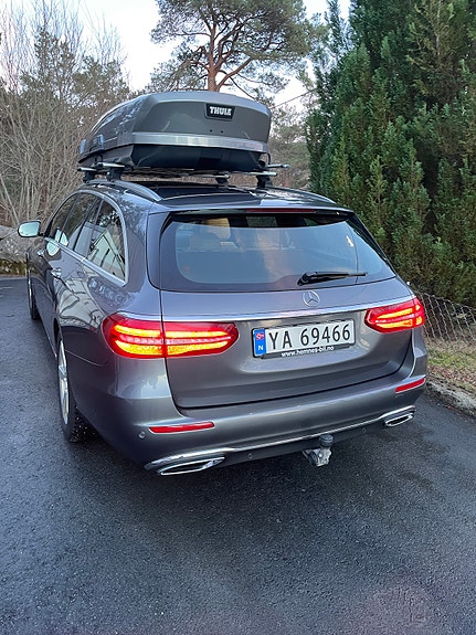 Mercedes-Benz E220 8 of 18