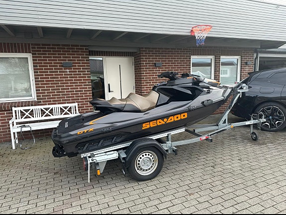 Sea Doo 230gtx 2 of 10