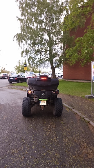 Can-Am Outlander 650 max XT 8 of 30