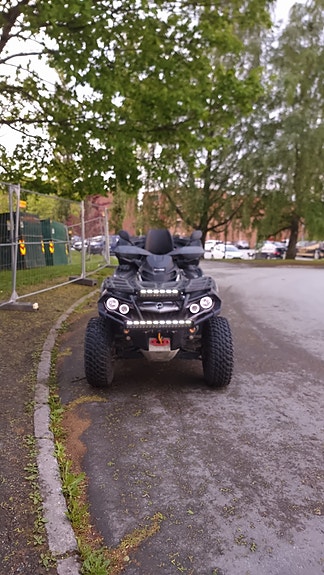 Can-Am Outlander 650 max XT 4 of 30