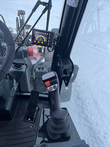 Yanmar V7 15 of 15