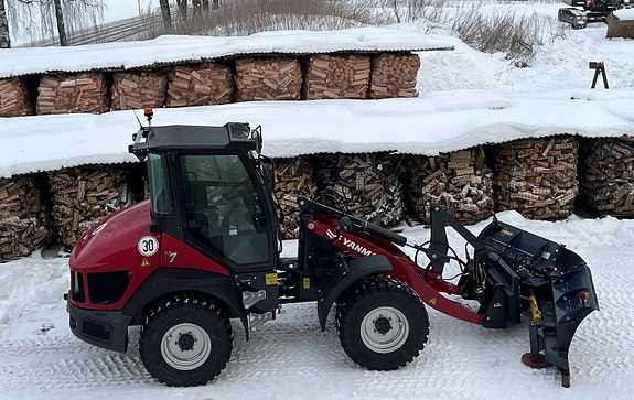 Yanmar V7 2 of 15