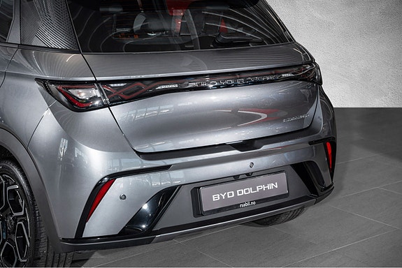 BYD Dolphin 6 of 28