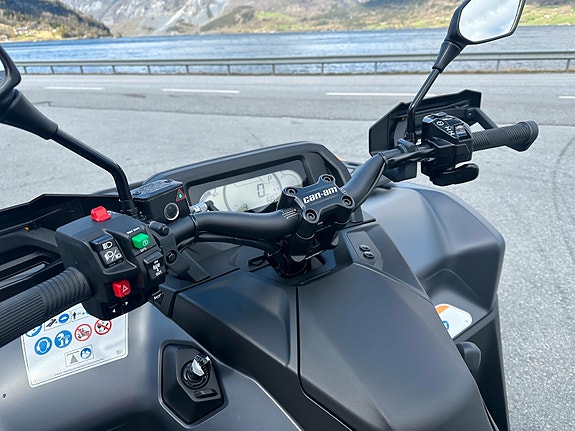 Can-Am Outlander MAX 1000 XT-P 4 of 4