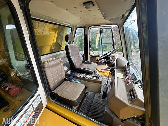 Komatsu 2001 Komatsu HD 785-5 Tipptruck - 91 tonns lastekapasitet - Registrert med sorte skilter - 15 of 30