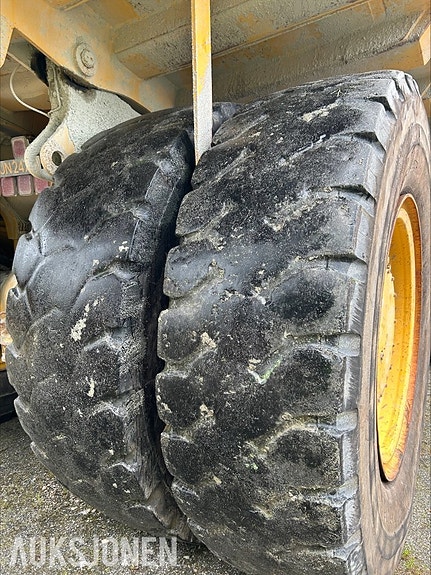 Komatsu 2001 Komatsu HD 785-5 Tipptruck - 91 tonns lastekapasitet - Registrert med sorte skilter - 26 of 30