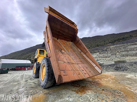 Komatsu 2001 Komatsu HD 785-5 Tipptruck - 91 tonns lastekapasitet - Registrert med sorte skilter - 12 of 30