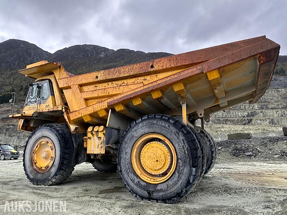 Komatsu 2001 Komatsu HD 785-5 Tipptruck - 91 tonns lastekapasitet - Registrert med sorte skilter - 6 of 30
